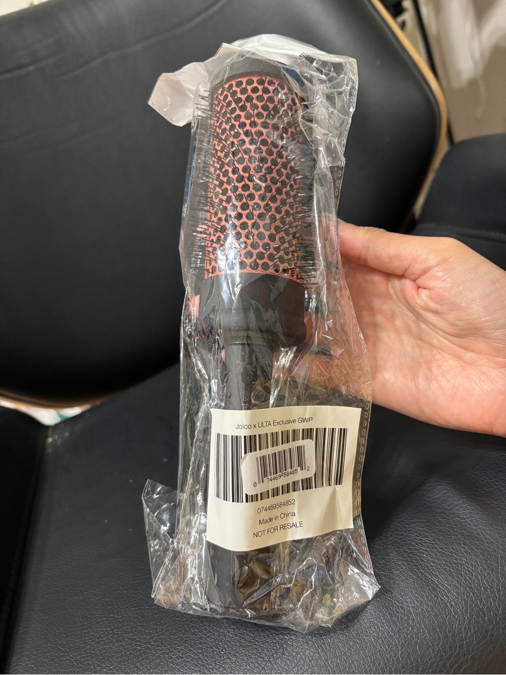 Joico ceramic blow dry round brush brand new